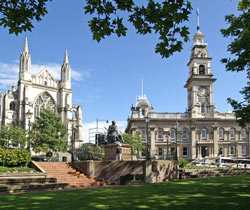 Hotel room rental in Dunedin, Otago's capital